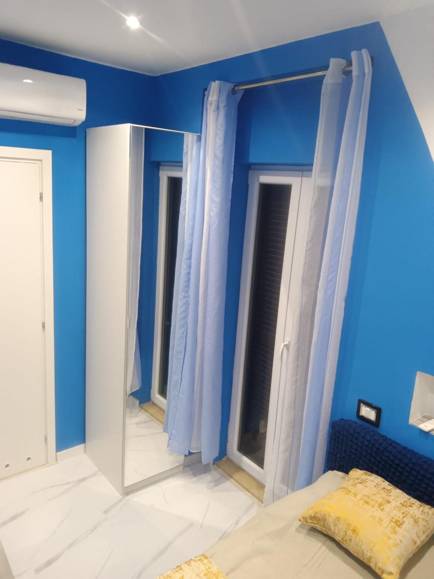 Pokoj Dla 2 Z Prywatnym Balkonem, Lazienka I Wejsciem Bari Bagian luar foto